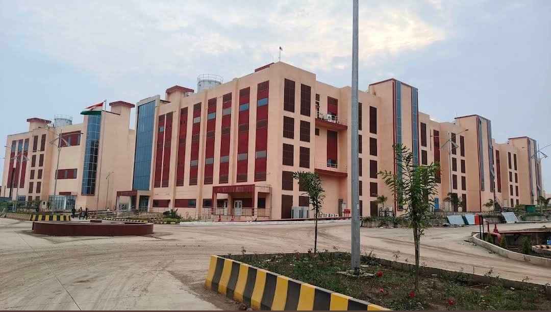 RushikesH27027's tweet photo. Reliance Life Science Phase 1, Nashik. https://t.co/lmlyQw4lmo