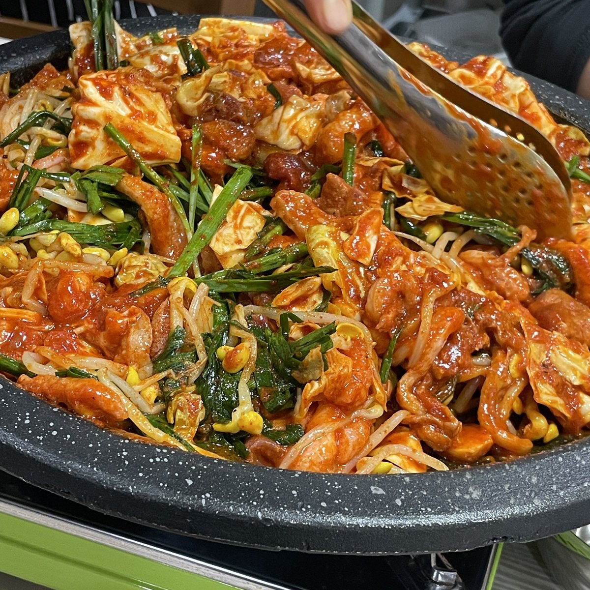 동글이 tweet media