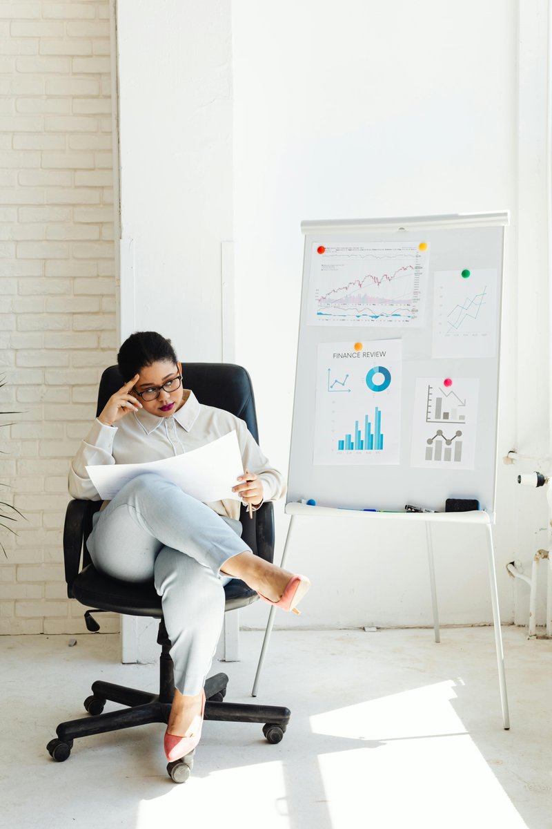 MCGPlus's tweet image. Write professional guest speaker invitation email templates with clear purpose, event details, and value proposition to increase response rates.
Read more: mscareergirl.com/guest-speaker-…
#EmailTemplates #EventPlanning #ProfessionalCommunication #BusinessWriting