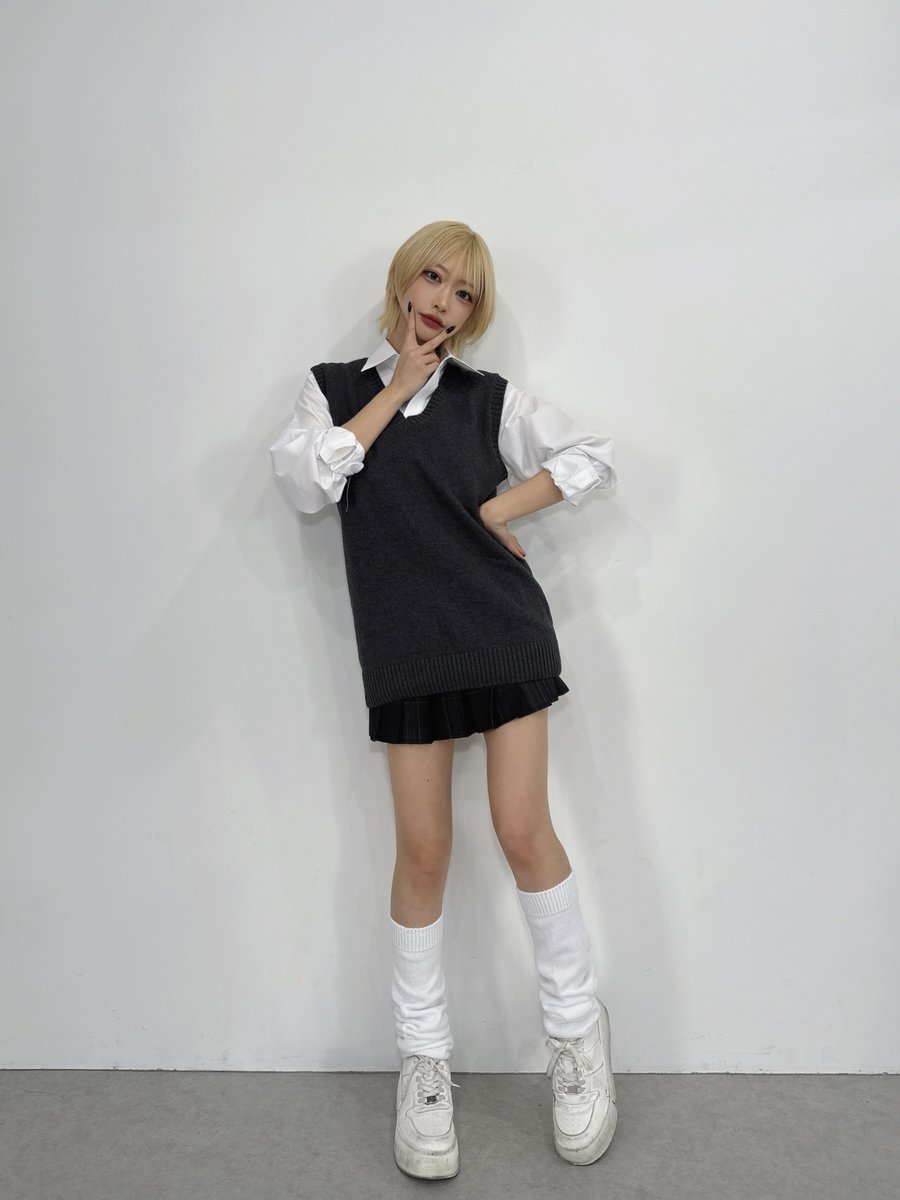 西井綾音🎮🏁あたた tweet media