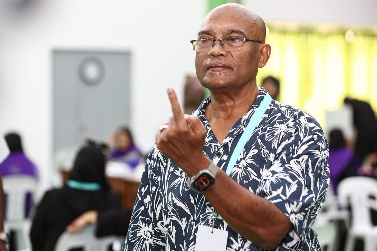 Zuvaan Jeelu tweet media