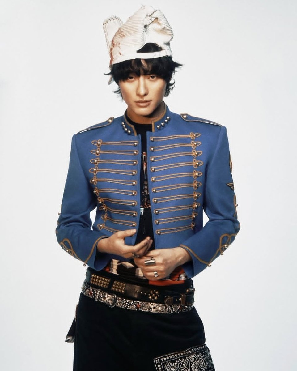 LOOKING FOR ARCHIVE 1 VVIP FRIENDS tweet media