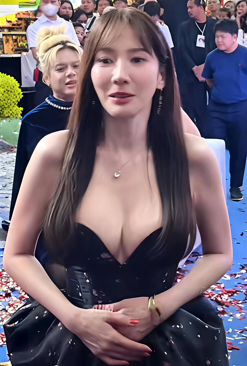 Sexy Dara tweet media