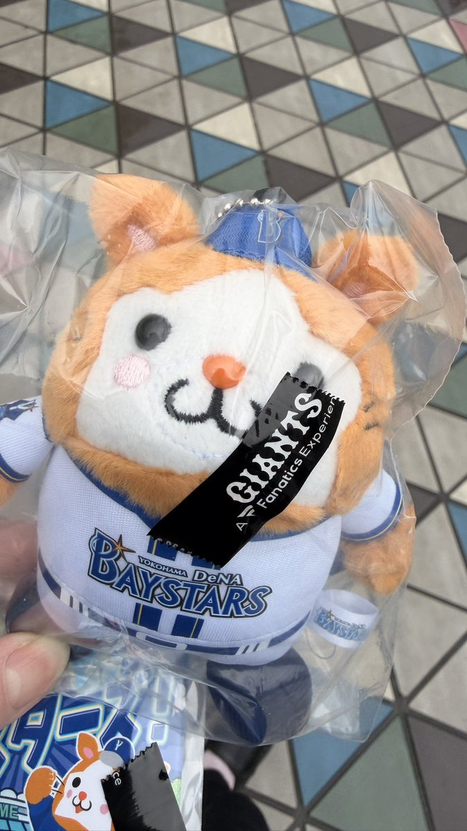 やっち tweet media