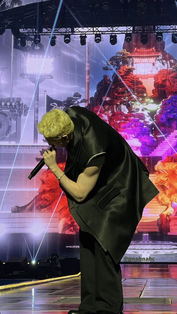 deby 데비✨ tweet media