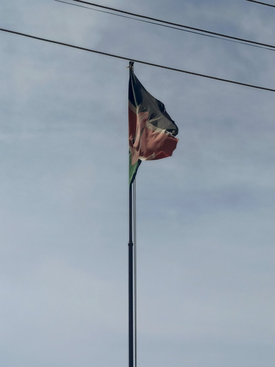 HonTyson's tweet photo. This is the flag raised every morning at the court. Can't @jsckenya @Kenyajudiciary buy another flag. https://t.co/l3MA2UNTkn