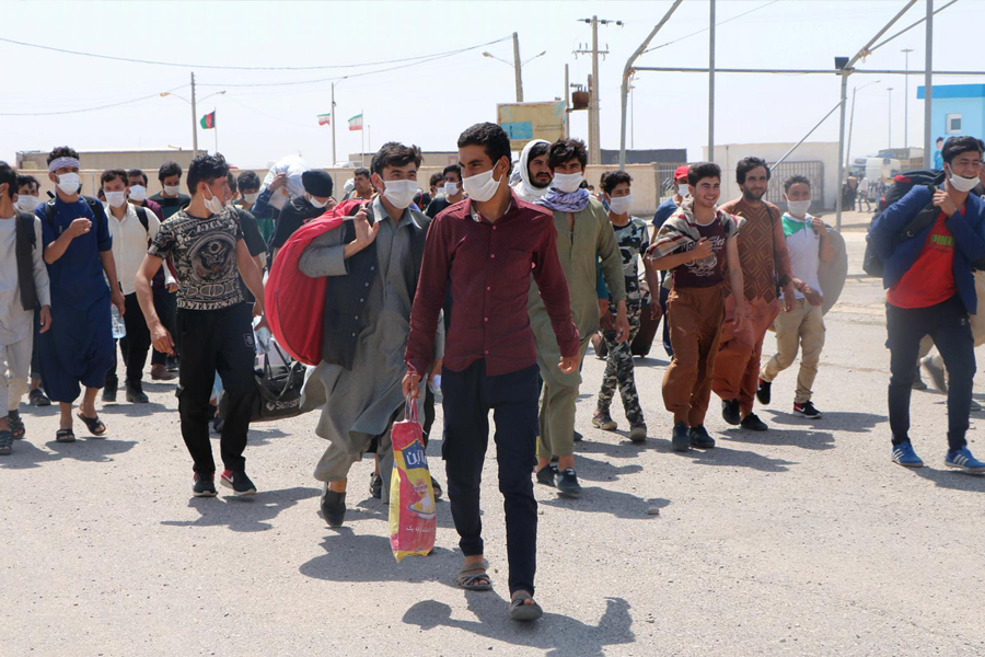 8AM_Media's tweet image. Under Bombs and Without a Future, Afghanistan Asylum Seekers in Iran Are Left Helpless 

Read More: 8am.media/eng/under-bomb… 

#IranWar #Refugees #8am_media #Taliban