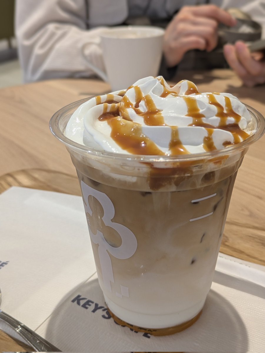 THE ROOKIESのギターの人 tweet media