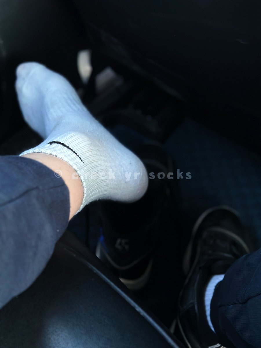 Check your socks tweet media