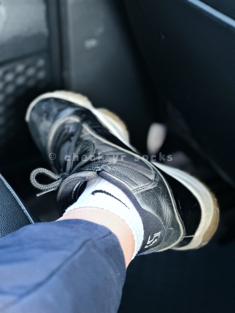 Check your socks tweet media