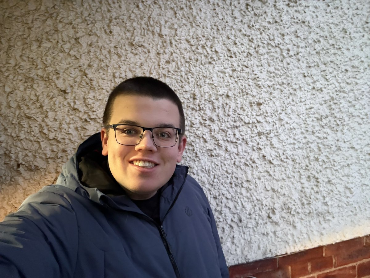 James Dale at Breakfast - Hive FM tweet media