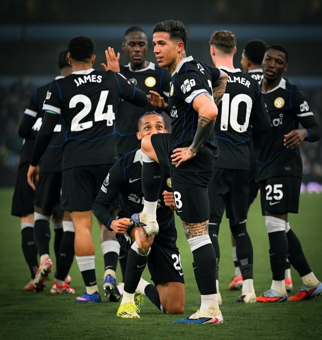 Caicedo Twin Brother tweet media