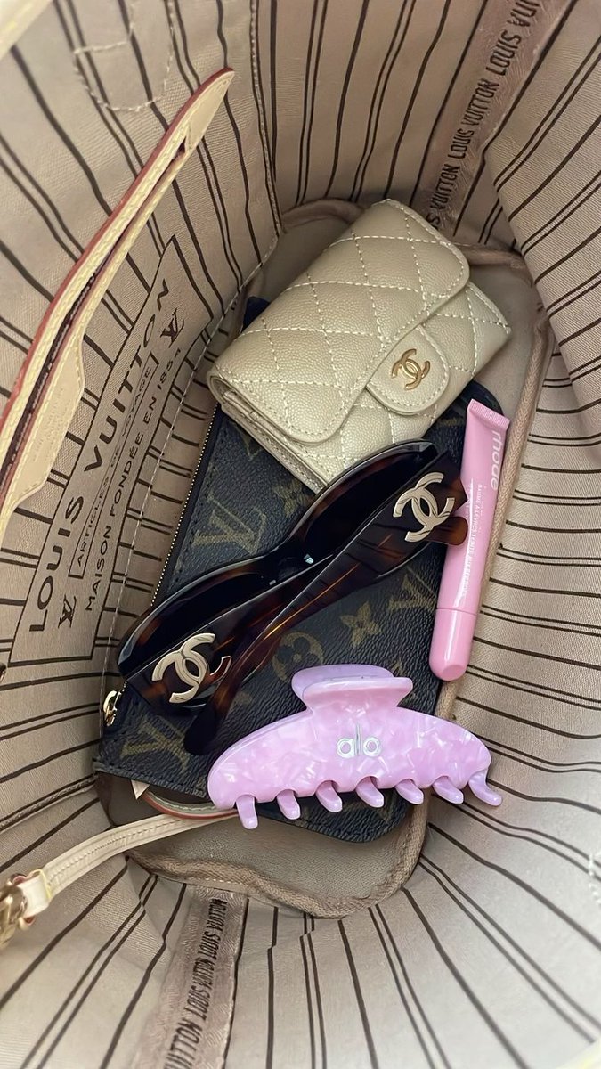 Beauty ✨ tweet media