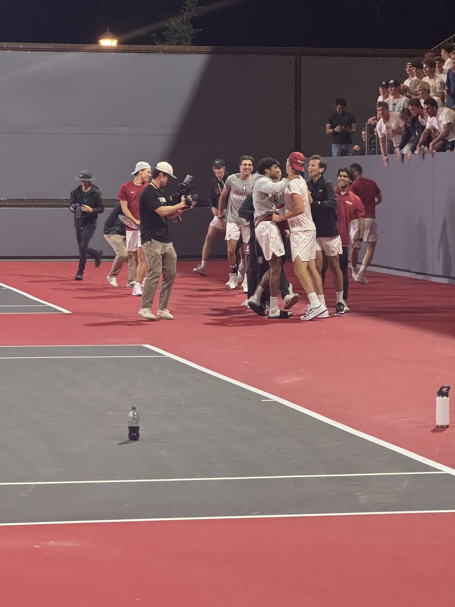 slamdunk406's tweet image. Stanford Men’s Tennis comes back to defeat No. 3 Wake Forest 4-3. Jagger Leach with was down 2-5 in the 3rd set and came back to win in a tiebreaker. Epic tennis to open up the Arrillaga Tennis Center era. 

#Stanford #ACC #tennis