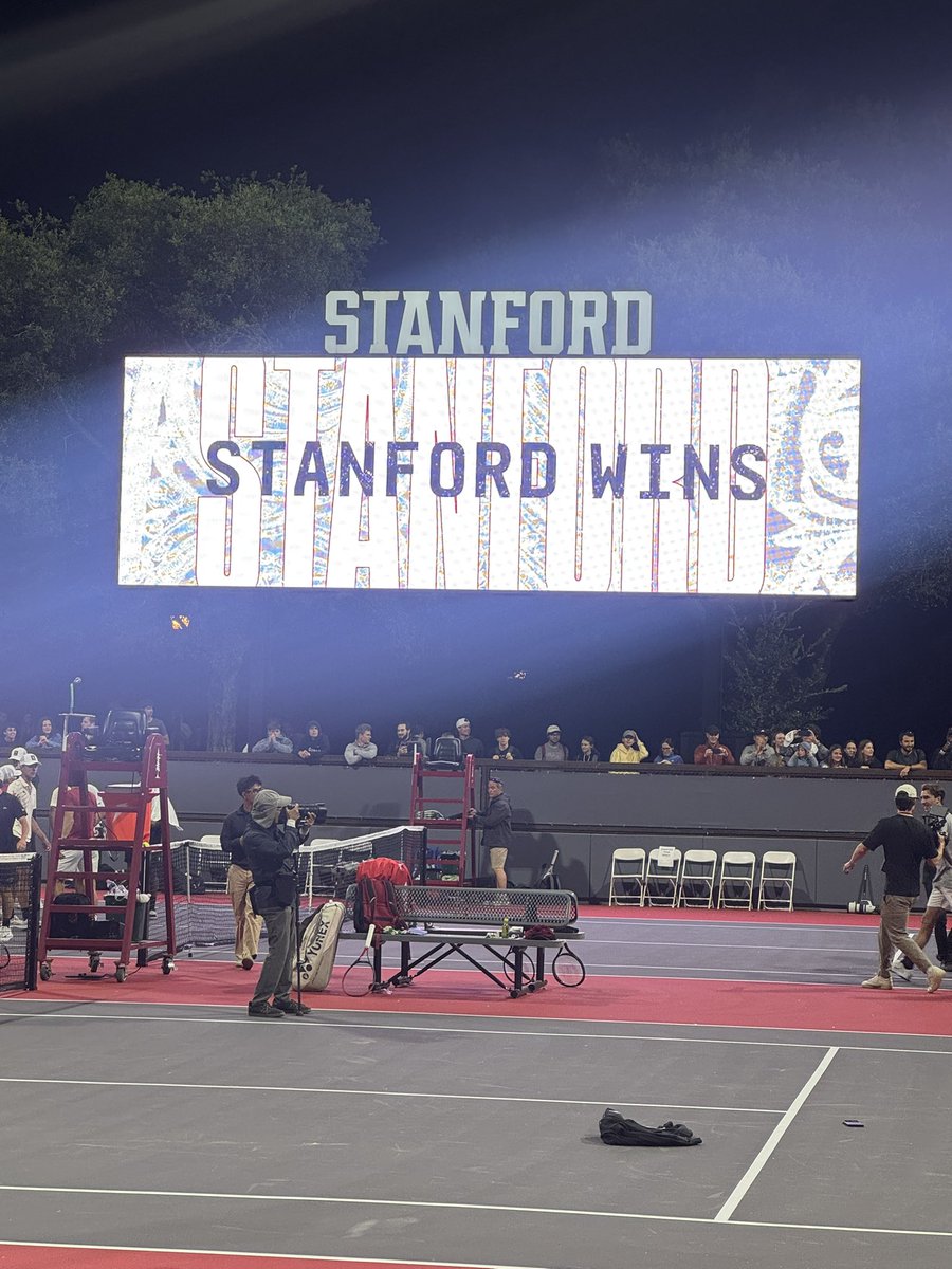 slamdunk406's tweet image. Stanford Men’s Tennis comes back to defeat No. 3 Wake Forest 4-3. Jagger Leach with was down 2-5 in the 3rd set and came back to win in a tiebreaker. Epic tennis to open up the Arrillaga Tennis Center era. 

#Stanford #ACC #tennis