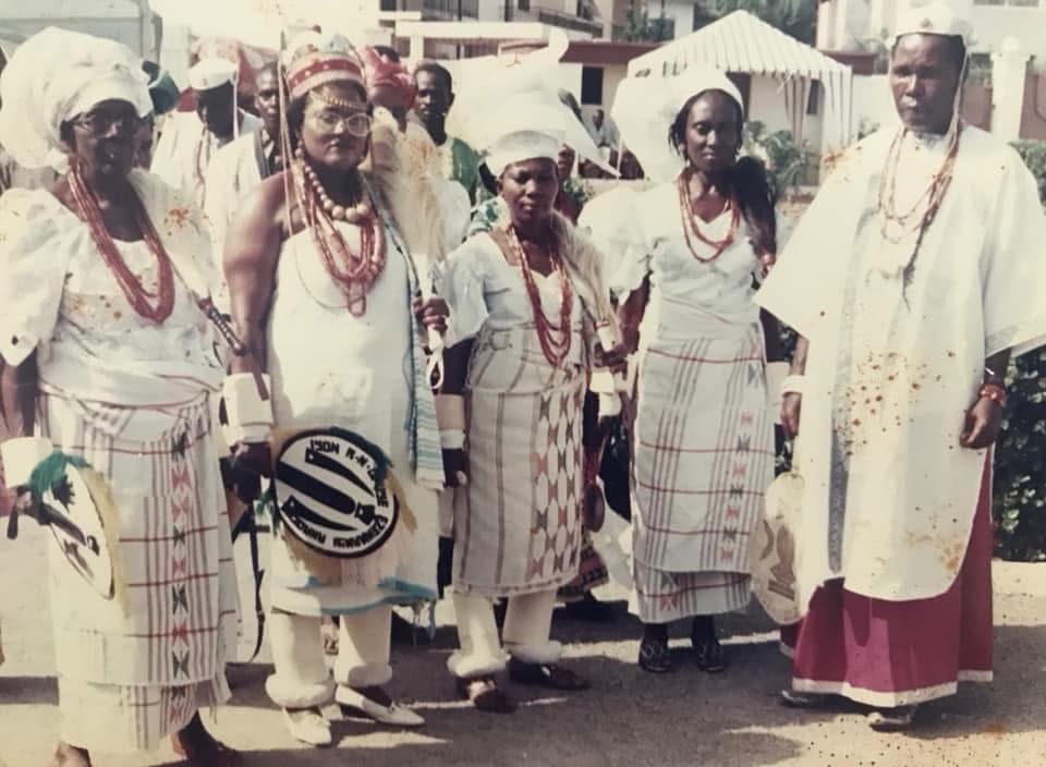 Mr Receipts tweet media