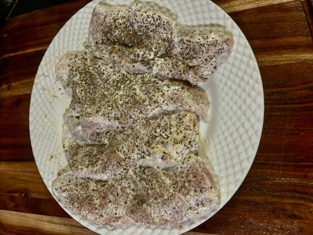 TlrWorldWidellc's tweet photo. Everything is prepped and ready to go on the grill 🔥 Chicken breasts on the grill with rolls, Swiss cheese, red peppers, lettuce, onions, and tomatoes. Who wants one, America 🇺🇸 YUM 😋 #Food #Chichen #Grilling https://t.co/FjMYGHV1K6