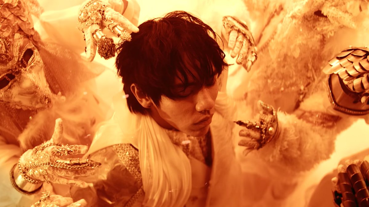 𝔞𝔯𝔬🕷️𝐓𝐇𝐄 𝐒𝐇𝐎𝐖 tweet media