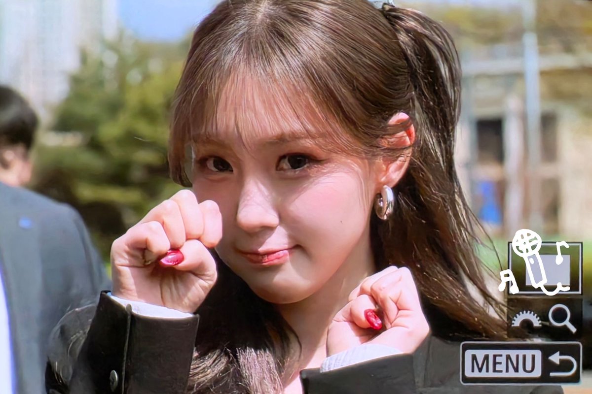 𝐬𝐢𝐧𝐠𝐟𝐨𝐫𝐔. tweet media