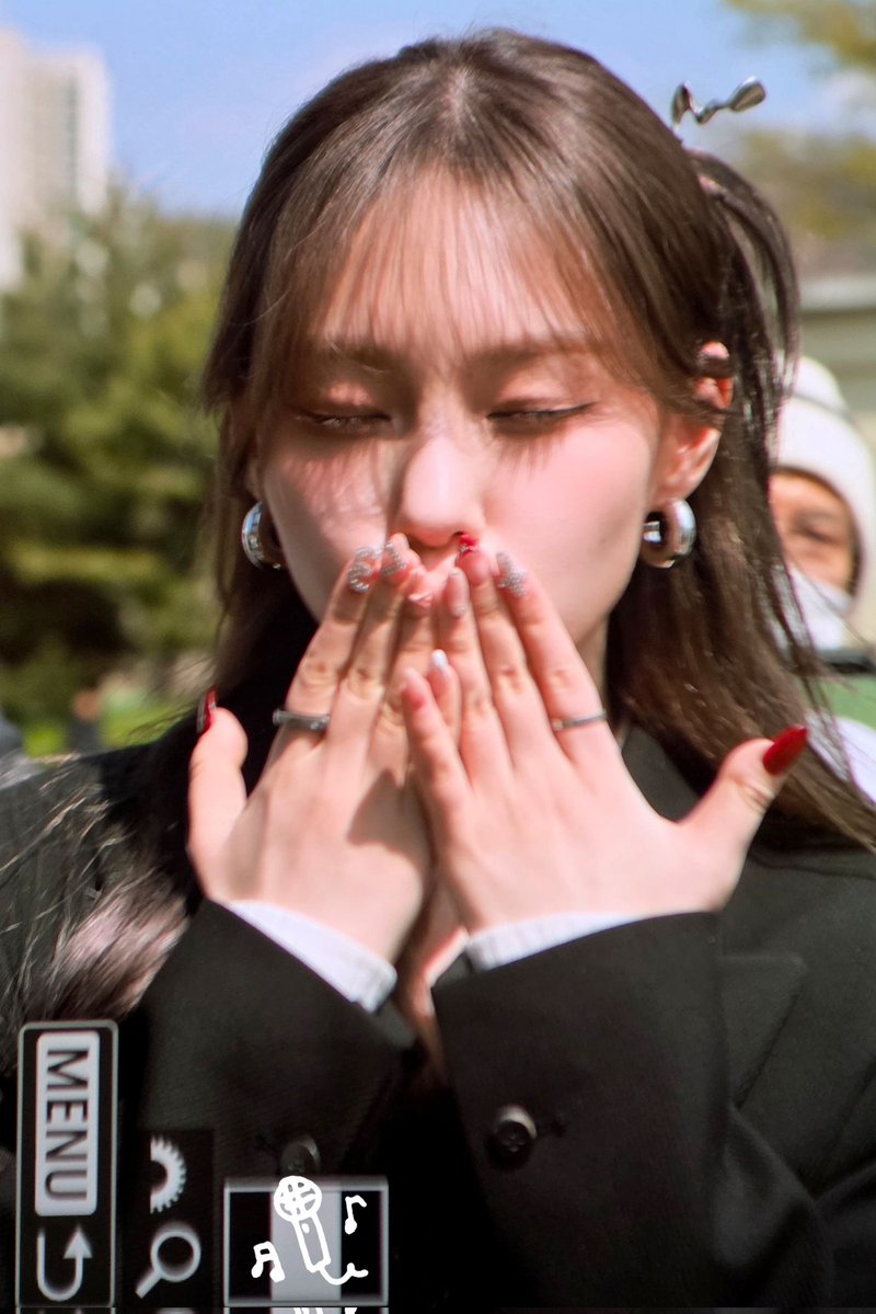 𝐬𝐢𝐧𝐠𝐟𝐨𝐫𝐔. tweet media