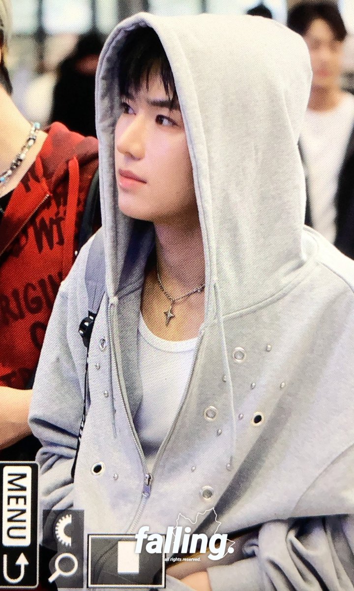 𝓯𝓪𝓵𝓵𝓲𝓷𝓰 tweet media