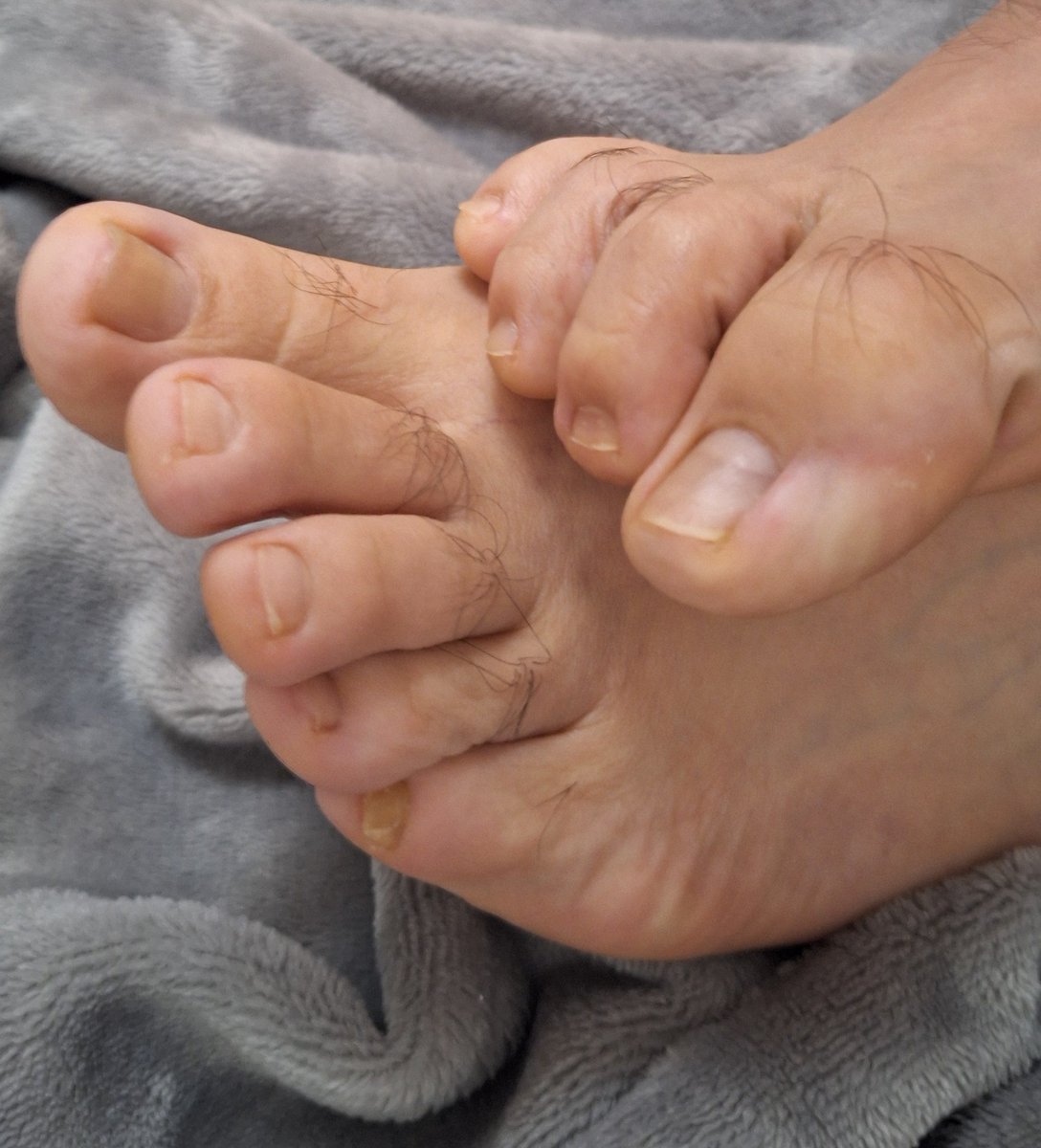 FeetLover . Madrid 👣 tweet media