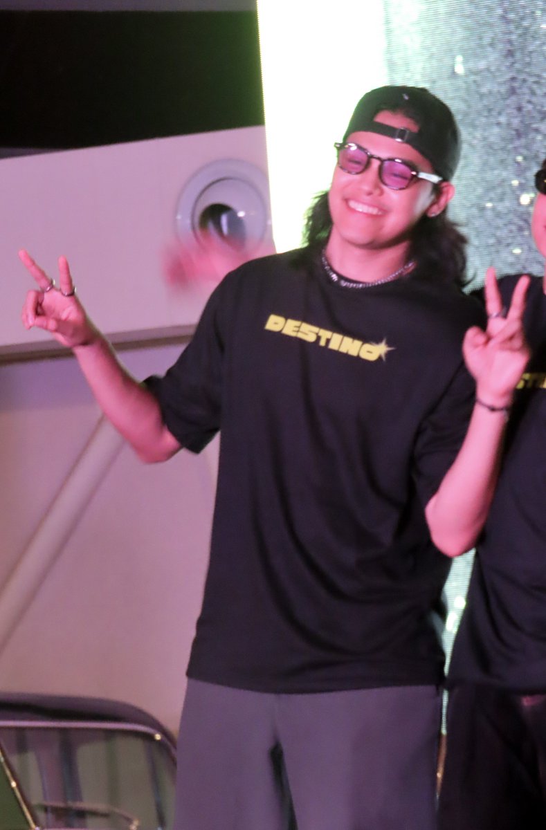 🐈🎸 tweet media