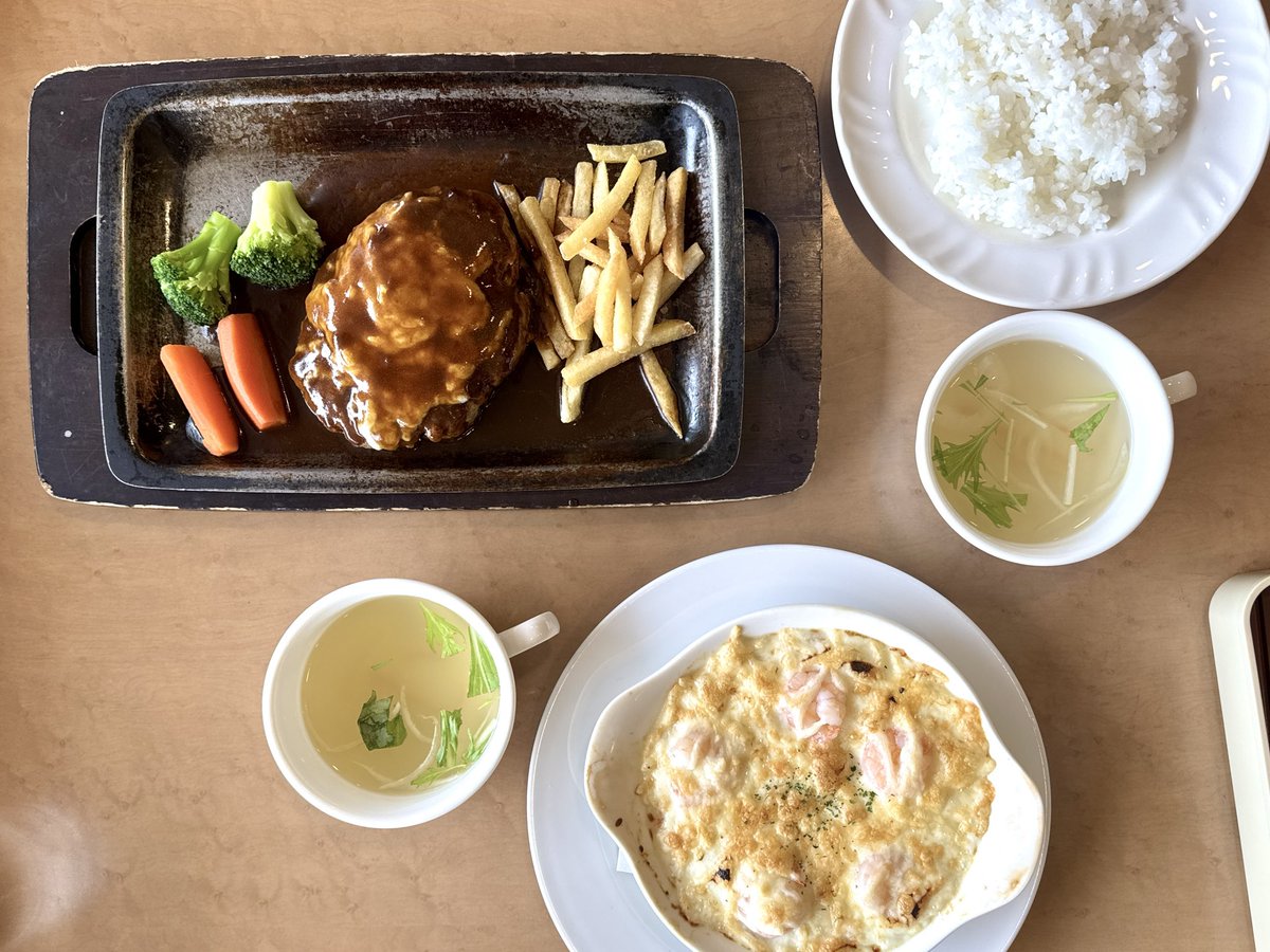 あおしま tweet media