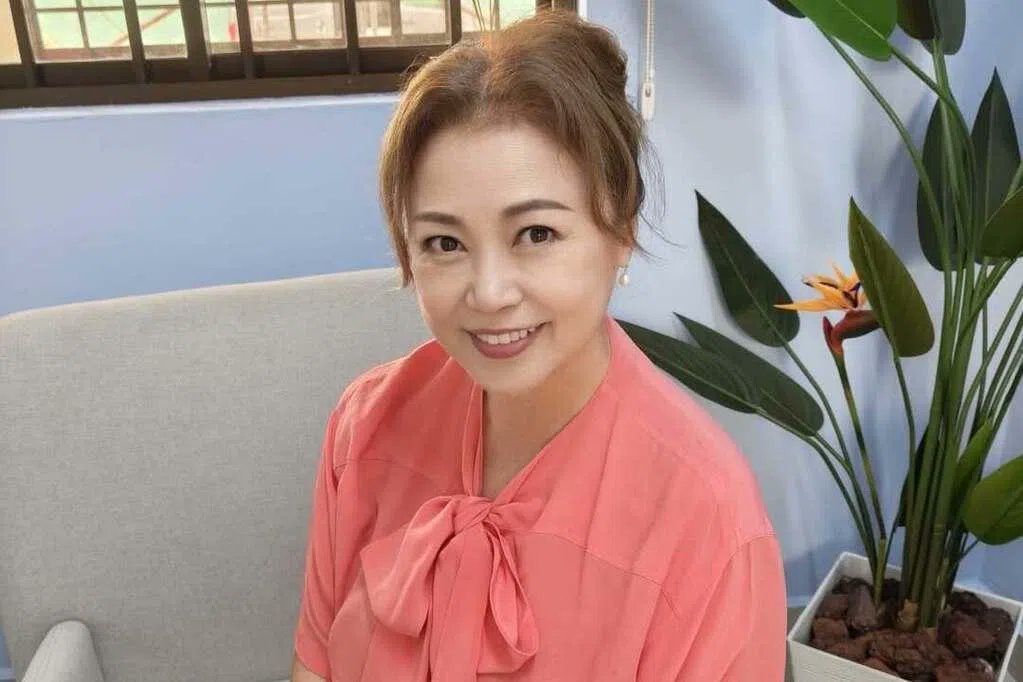 踏入2026年，向云忙得不可开交。《银色嘉年华》的主持工作持续进行；她也正投入新剧《神之手》的拍摄。该剧由台湾演员刘以豪与本地演员邓伟德领衔 ...