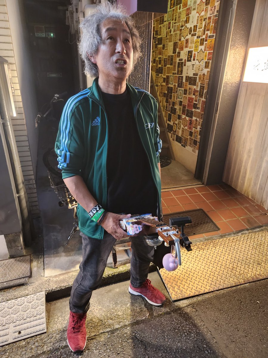 はらこ tweet media