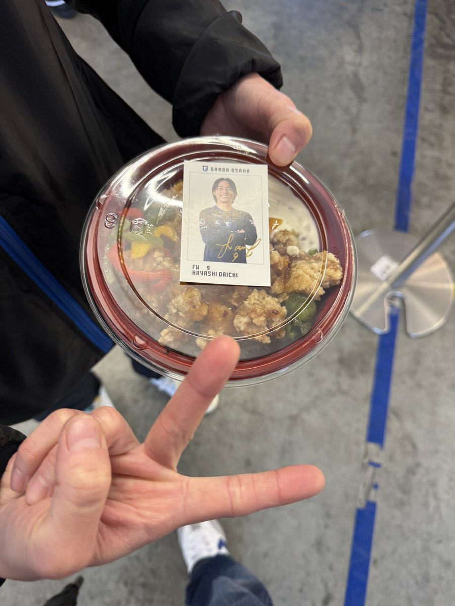 michiyanma's tweet photo. 林大地選手のコラボ。これはマジうまいです！カリッジュは最高やな。

#スタグル
#ガンバ大阪 https://t.co/XY23aY79gI