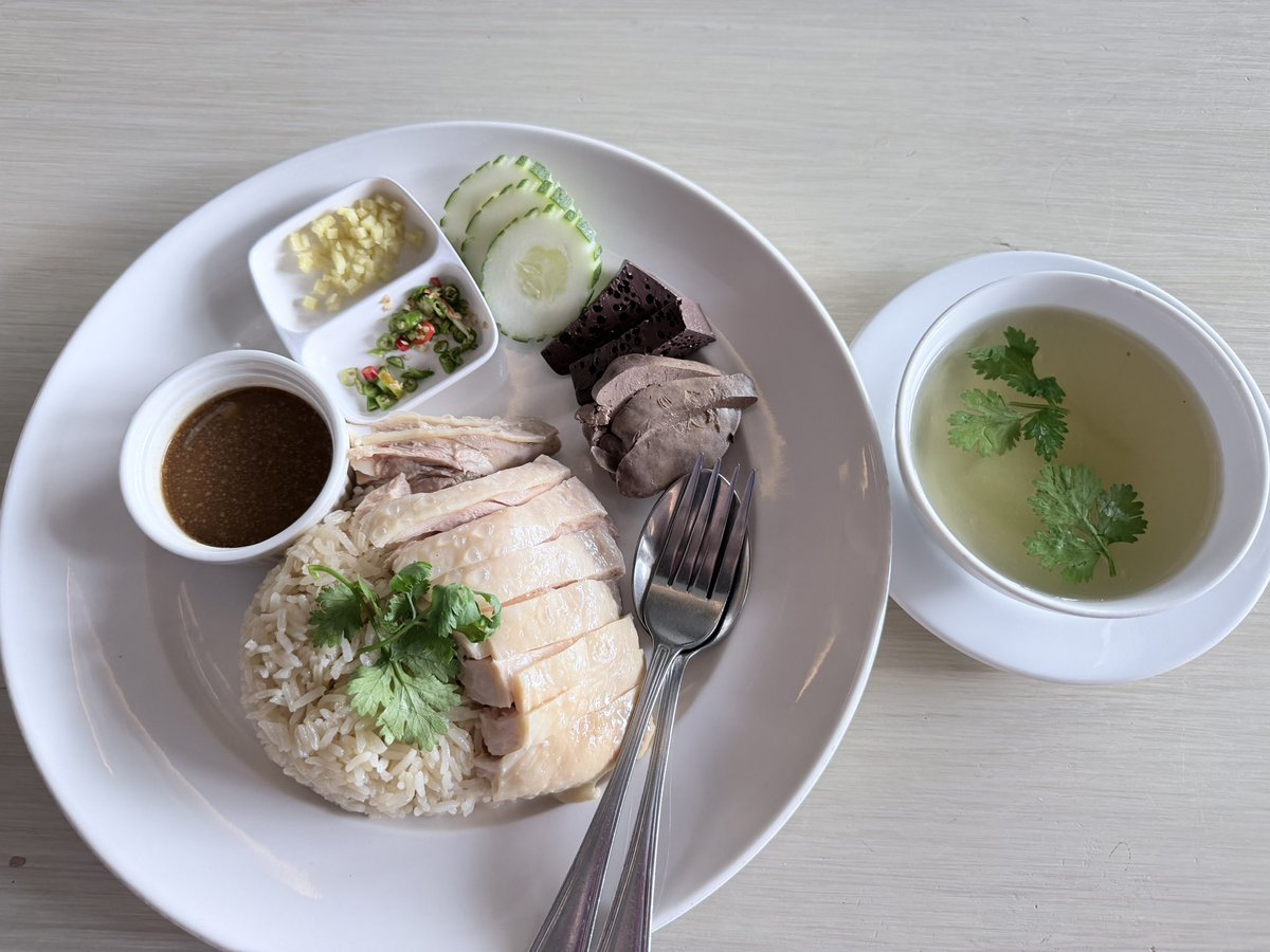 phichch438764's tweet photo. ไก่ดีมาก😋 https://t.co/FjhMZN3DgQ
