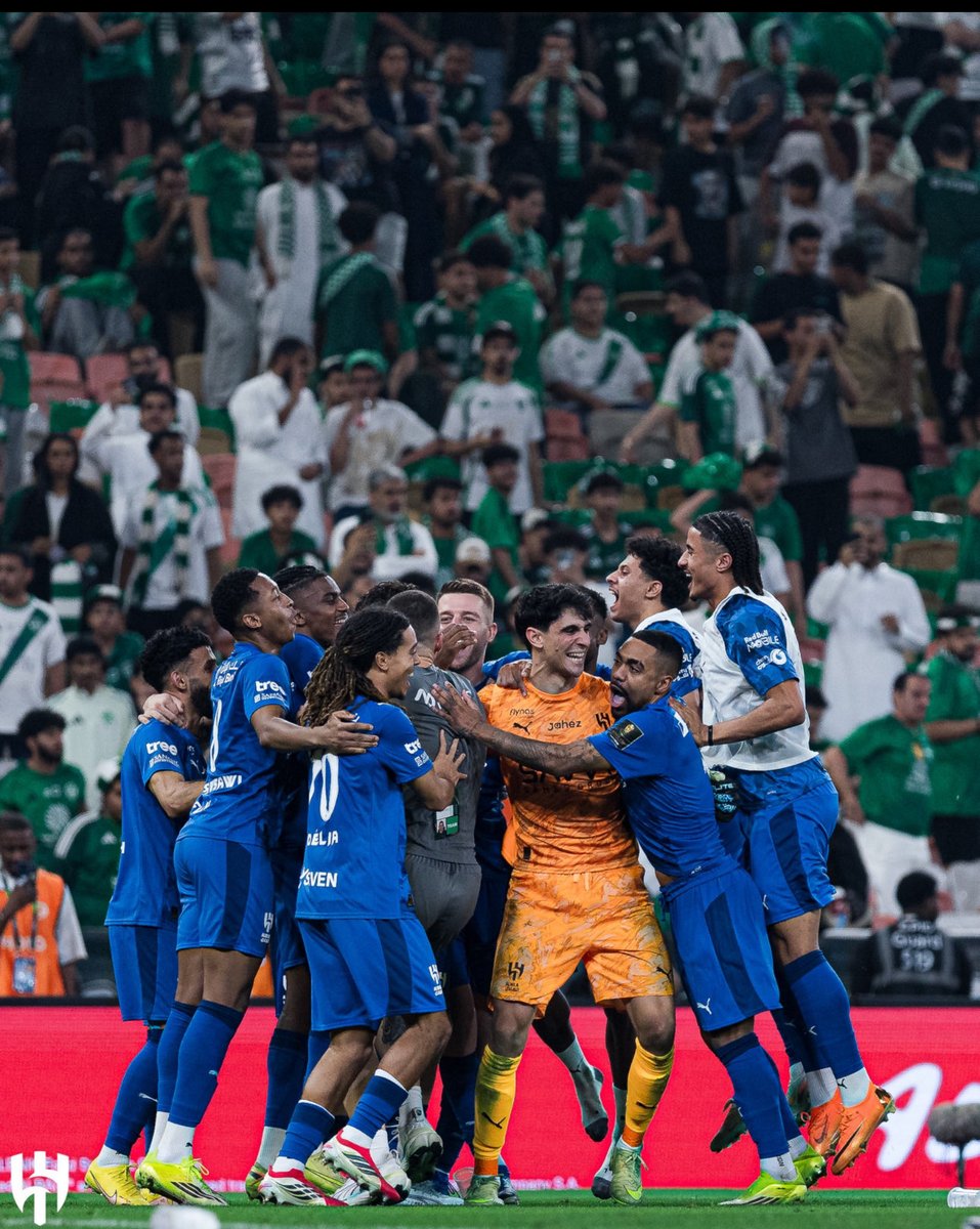 مَلاذ tweet media