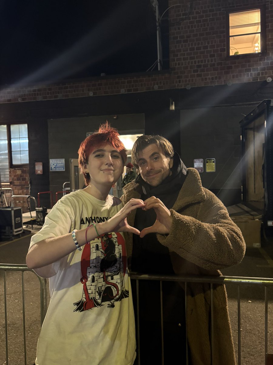 rem Ⴟ🦦 AG SEATTLE & THURSDAY PORTLAND !!! tweet media