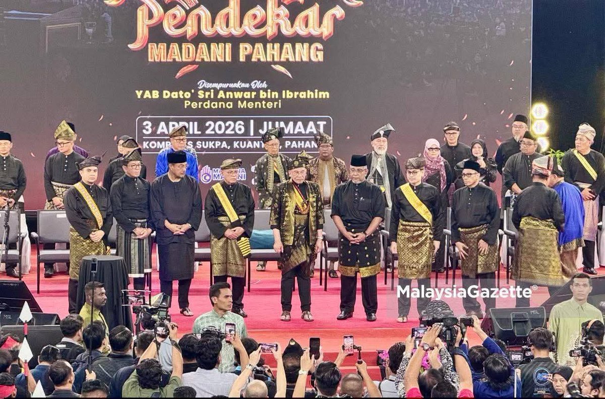 CIKYANie tweet media