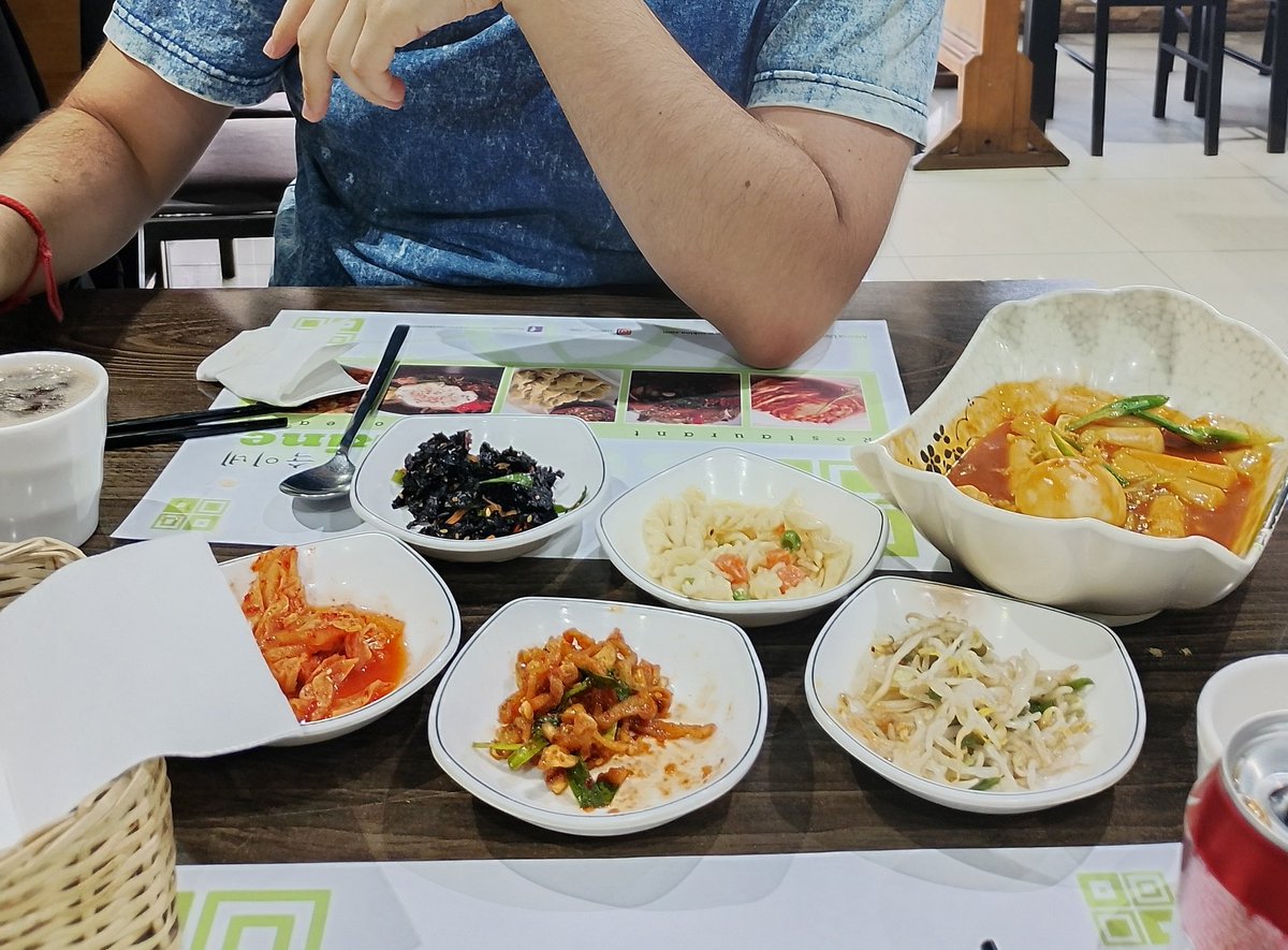 Chinalena tweet media