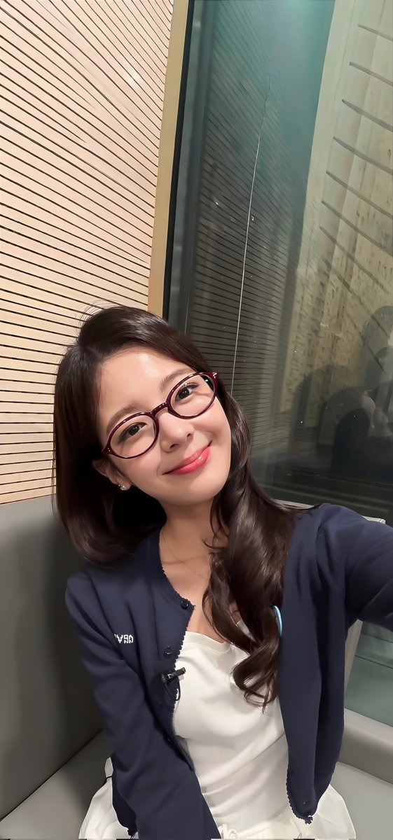 ITZY Wallpapers tweet media