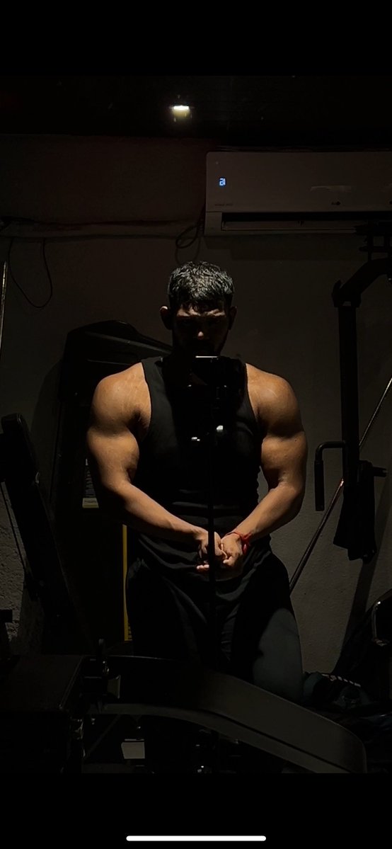 Abhi bhi tweet media