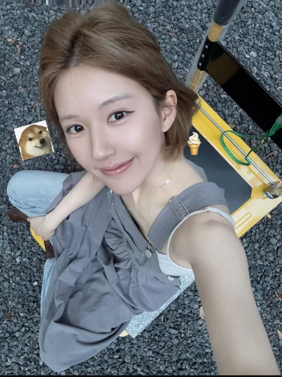 zhao lusi pics tweet media