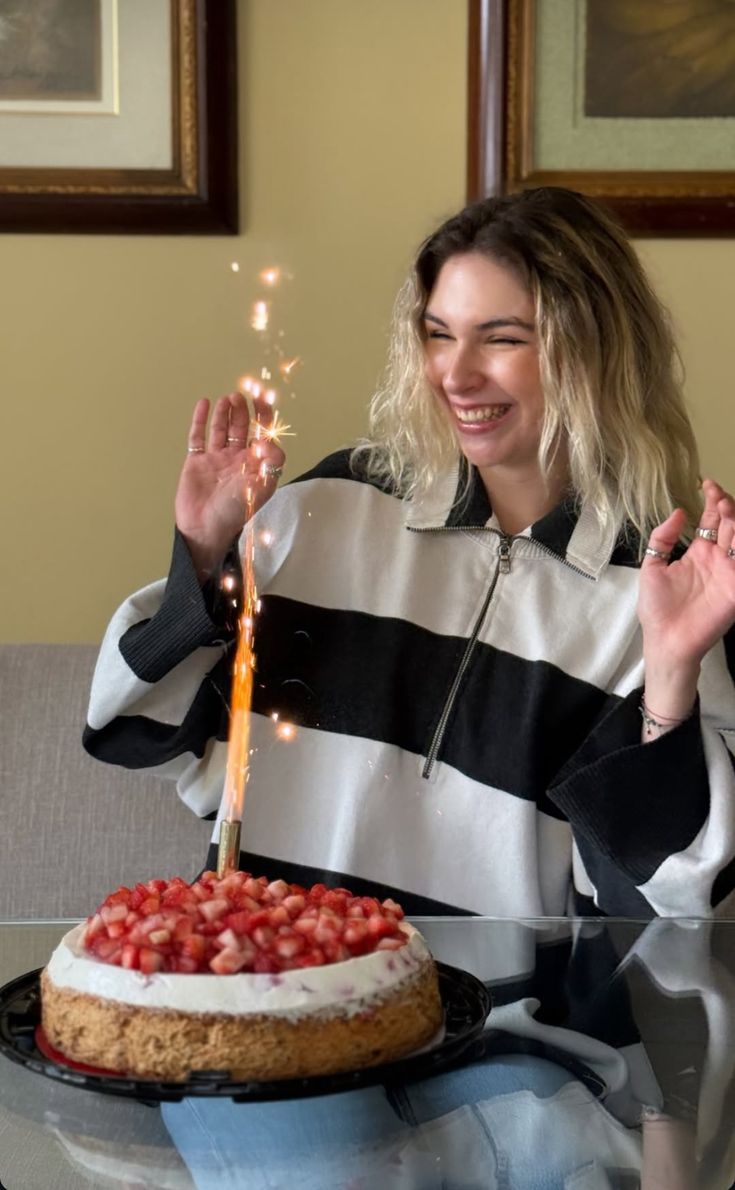 eris 𑣲 bday girl tweet media