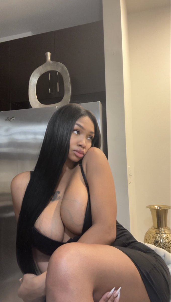 𝒞ℋ𝒜𝒩ℰℒ tweet media