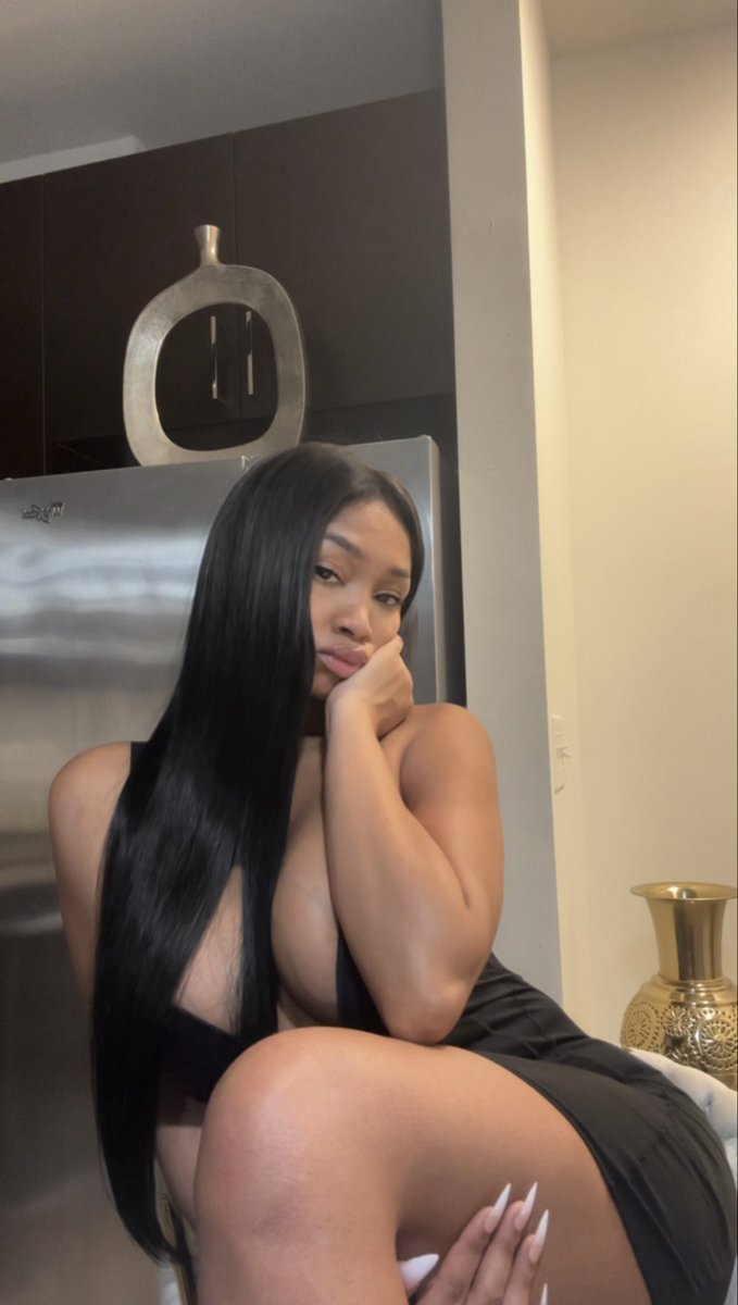 𝒞ℋ𝒜𝒩ℰℒ tweet media