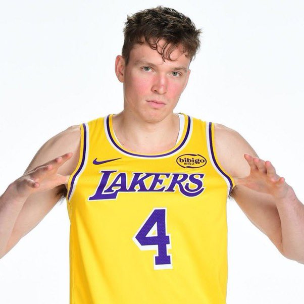 LakeShowYo tweet media