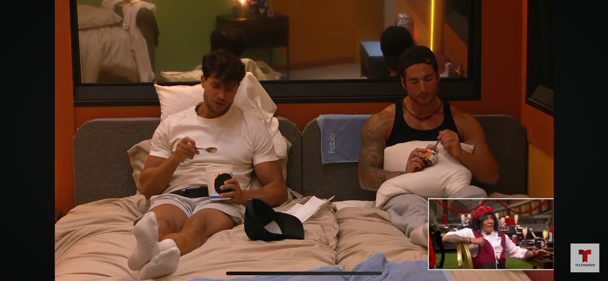 Adriana Puente tweet media