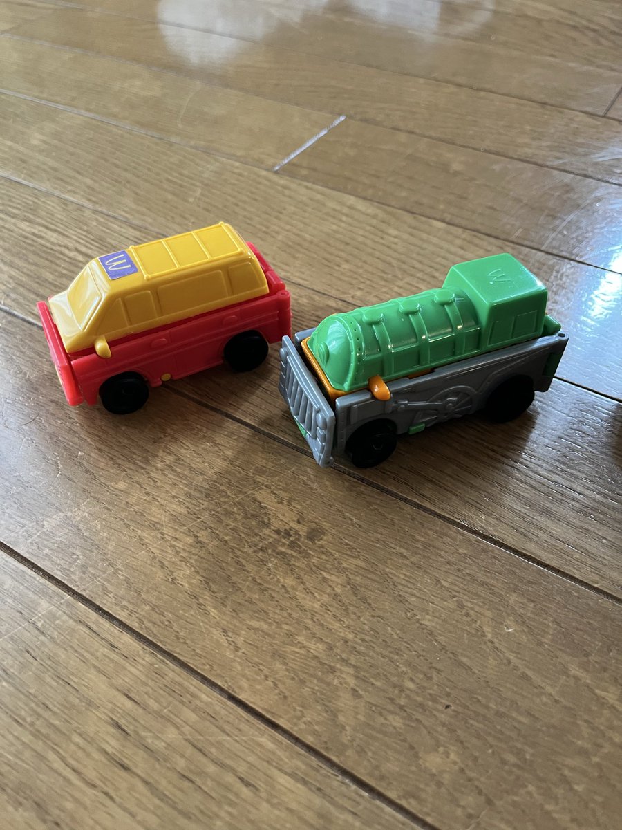 色塗りぬー tweet media