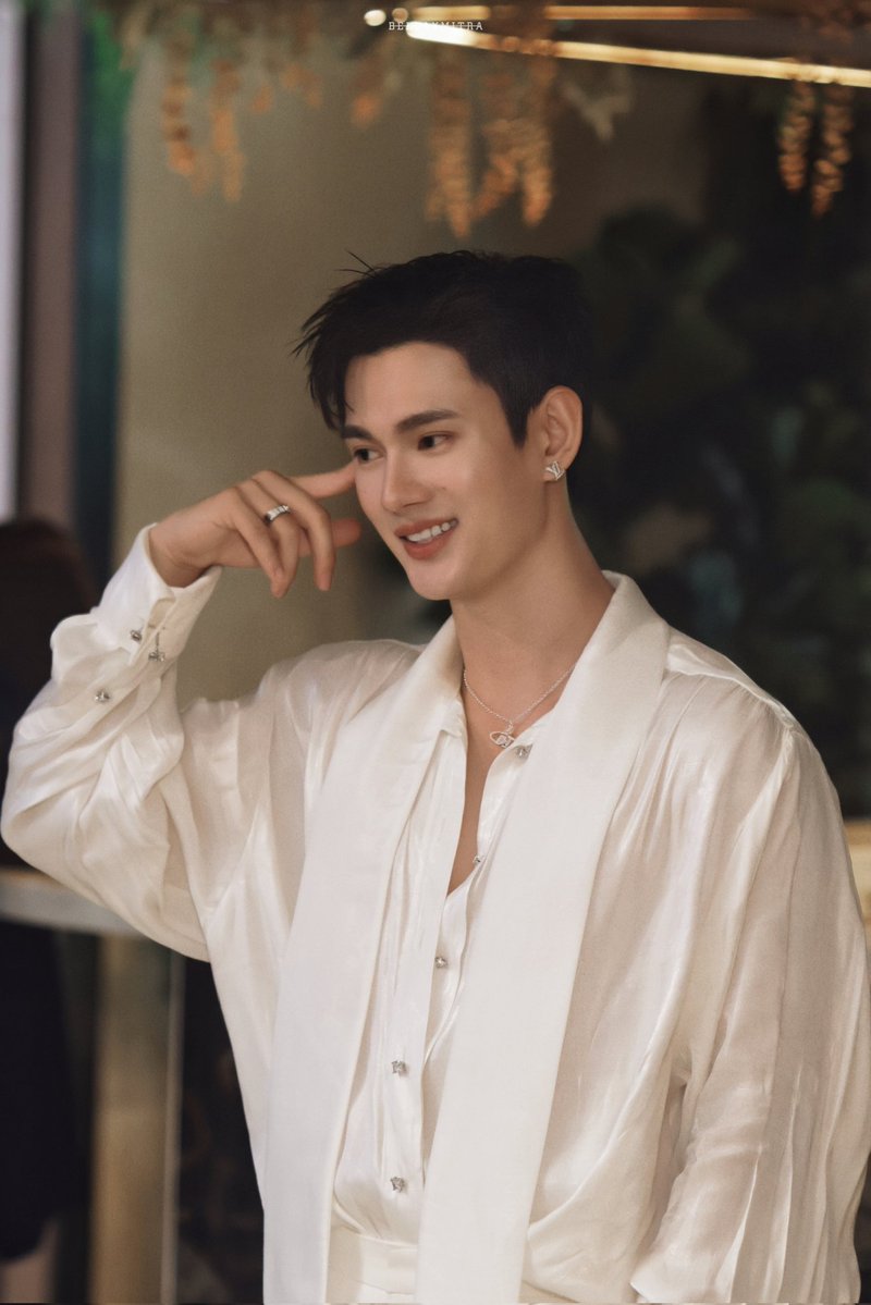 B̶E̶L̶L̶A̶X̶M̶I̶T̶R̶A̶ tweet media