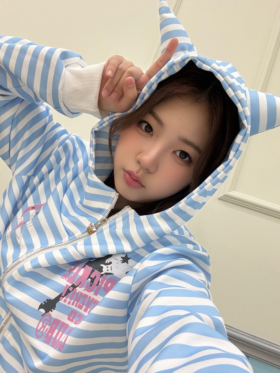 YoonationPH's tweet photo. [🌟] #YooUpdate 040426 | Yoona Weverse Update 

“Oh, my
Spring is here 🌸”

↪️:https://t.co/KmYwu0OVZA

#YOONA #오윤아 #オユナ
#UNIS #유니스 
@UNIS_offcl #YooNationPH https://t.co/cIAMqk6hNJ