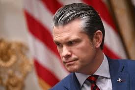 W24live's tweet image. US Def Secretary Pete Hegseth is reportedly concerned about job security ; this influenced removal of Army Chief of Staff Randy George
He's eportedly concerned about Dan Driscoll as a potential successor. Requested George’s resignation without public explanation

#Signalgate