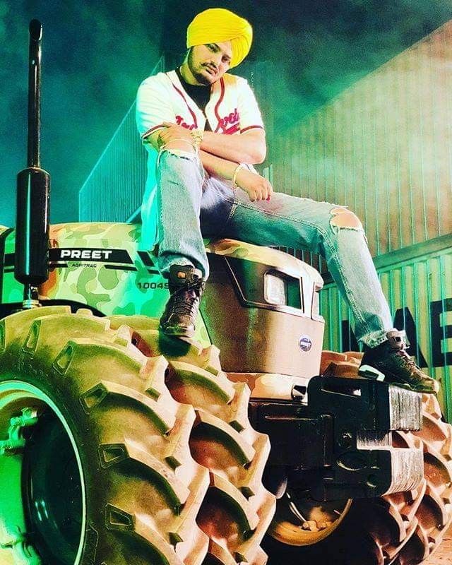 SIMRAN KAUR♡ tweet media