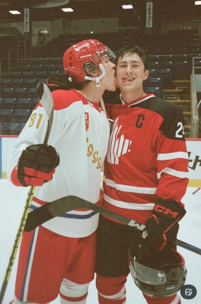 wermie 🪐 tweet media